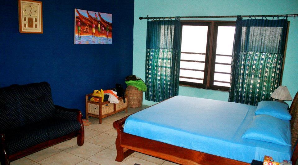 Sankofa Beach House Hotel Kokrobite Habitación foto